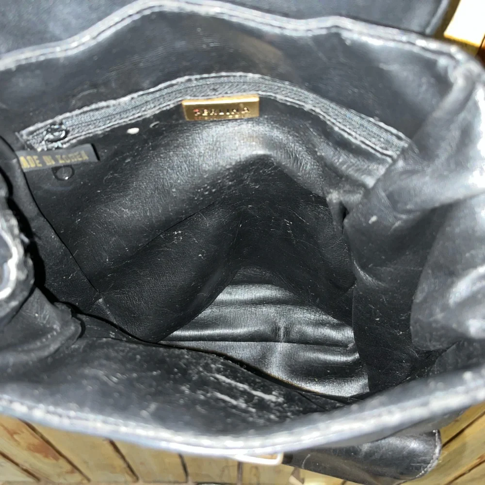 Perlina Black Leather Black